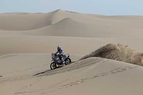 Dakar 2013 - Thomas Bourgin n.106 nel rally valido alla III tappa Pisco-Nasca Dakar 2013 width=