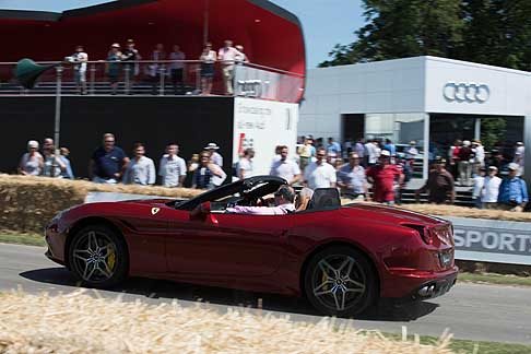 Cronoscalata di auto storiche - Ferrari California T a Goodwood Festival of Speed 2015 width=