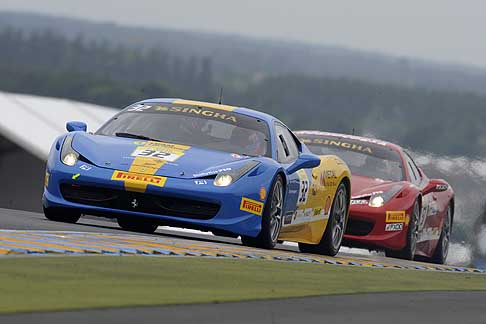 24 Ore di Le Mans - Ferrari Challenge a Le Mans con Chukanov che ha vinto la gara width=