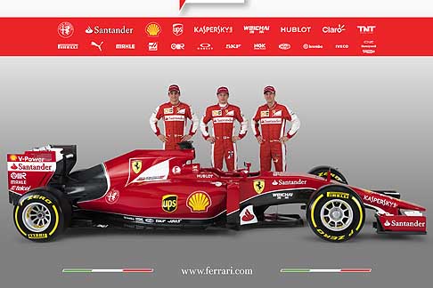 F1 Monoposto Ferrari - Ferrari SF15-T con Esteban Gutierrez, Kimi Raikkonen e Sebastian Vettel width=
