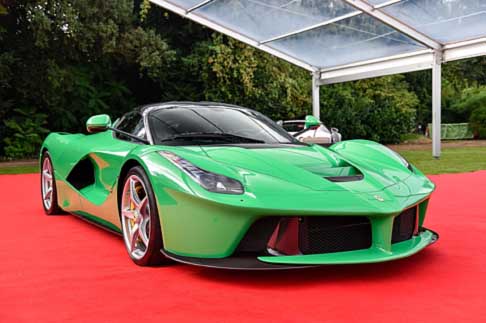 Ferrari - Jay Kay Ferrari LaFerrari di Jamiroquai, al London Salon Privè width=