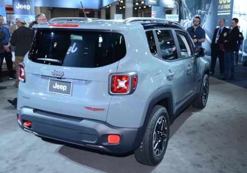 Jeep - Jeep Renegade posteriore al New York Auto Show 2014 width=
