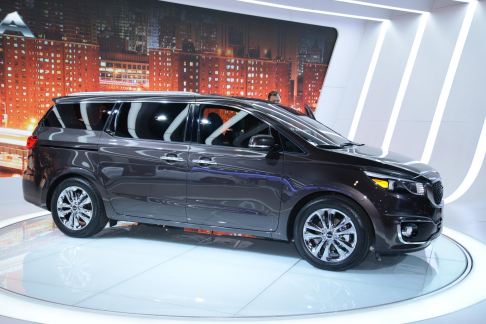 Kia Motors - Kia Sedona monovolume in anteprima al NY Auto Show 2014 width=