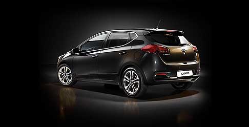 Kia - Nuova Kia Cee´d MY 2012 retro vettura width=