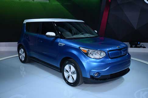 Kia Motors - Kia Soul EV versione elettrica, l´autonomia è di circa 160 chilometri e il tempo di ricarica può variare da 33 minuti a 5 ore width=