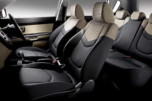 Kia Motors - New Kia Soul Shaker 2013 interni vettura width=