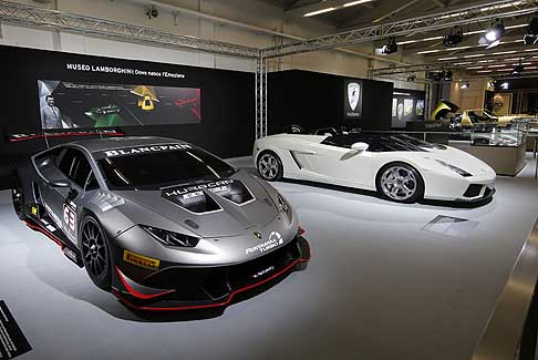 Lamborghini - Lamborghini Huracan LP 620 2 Super Trofeo Blackpain ad Auto e Moto d´Epoca alla Fiera di Padova 2016