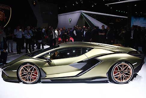 Lamborghini - Lamborghini Sián FKP 37 vista laterale al Francoforte Motor Show 2019