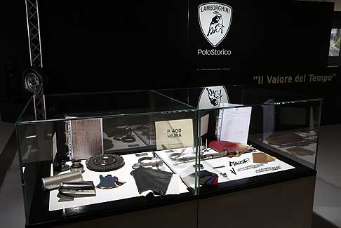 Lamborghini - Lamborghini shop e accessori ad Auto e Moto d´epoca alla Fiera di Padova 2016