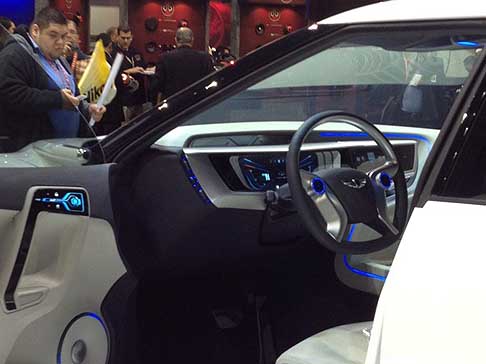 Lexus - Luxus LS600h pilota automatico interni vettura dell´auto al CES 2013 di Las Vegas width=