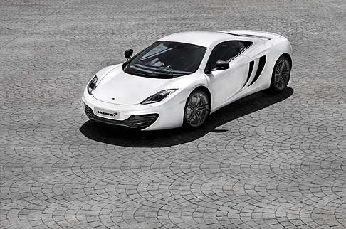 McLaren - McLaren MP4-12C 2013 Model Year supercar width=