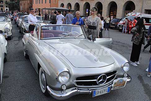 La Ferrara degli Etensi - Mercedes-Benz 190 SL atmosfere Raduno con 39 vetture in mostra a Ferrara 2017