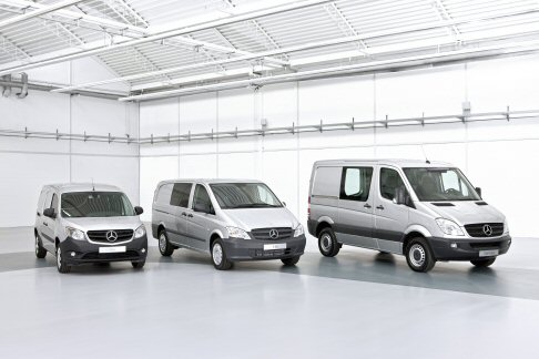 Mercedes - Si completa la gamma dei veicoli commerciali della tedesca Mercedes-Benz che affida la mercato una proposta affidabile,versatile e caratterizzata dal comfort e design tipici del marchio.  width=