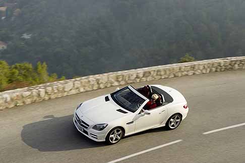 Mercedes-Benz - Mercedes-Benz SLK 250 CDI top anteriore width=