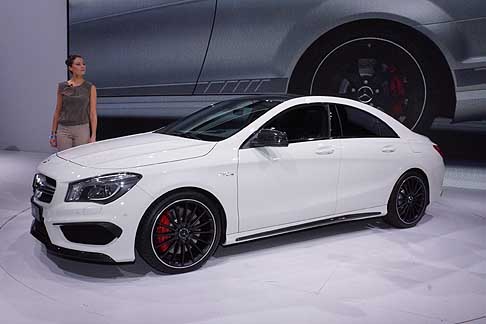 Mercedes-Benz - Mercedes CLA 45 AMG presentata in Anteprima mondiale al New York Auto Show 2013 width=