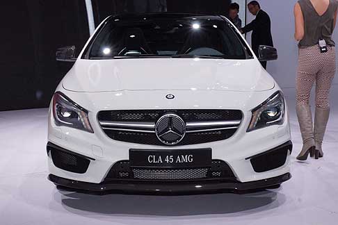 Mercedes-Benz - Mercedes CLA 45 AMG calandra anteriore al NY Auto Show 2013 width=