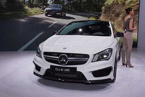 Mercedes-Benz - Mercedes CLA 45 AMG Prima Mondiale al Salone di New York 2013 width=