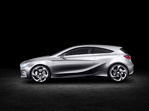Mercedes-Benz - Mercedes-Benz Classe A Concept laterale width=