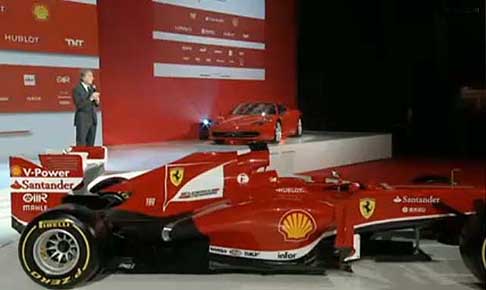 Ferrari - Monoposto Ferrari F138 con il presidenteFerrari Luca Cordero di Montezemolo width=