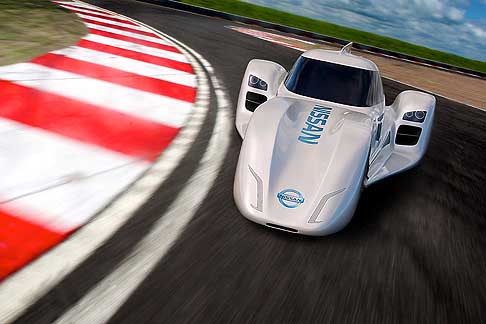 Nissan - Nissan ZEOD RC sarà pronta per Le Mans 2014 width=