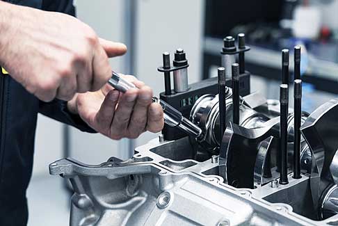 Aston Martin - Nuovo motore Aston Martin V6 uscirà nel 2020