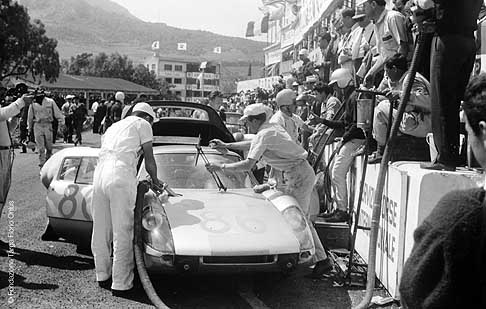 Porsche - Pucci Davis Winner Porsche 904 GTS 1964 alla Eco Targa Florio width=
