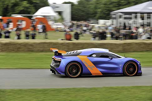 Renault - Renault Alpine A110-50 sulla pista di Goodwood Festival of Speed width=