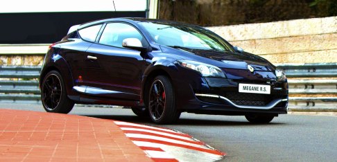 Renault - Edizione Speciale per la Renault Megane RS Red Bull Racing RB8 width=