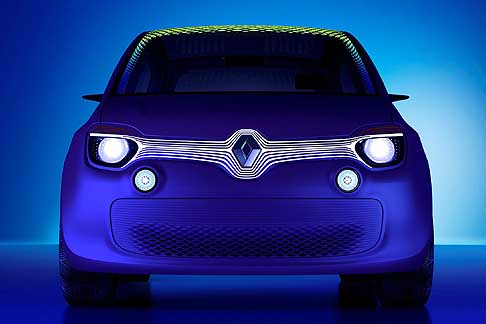 Renault - Renault Twin’Z Concept è una city car lunga 3.62 metri, equipaggiata con motore elettrico posteriore con trazione posteriore width=