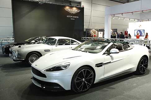 Verona Legend Car - Stand Aston Martin tra supercar e auto storiche al Verona Legend Car edizione 2015 width=