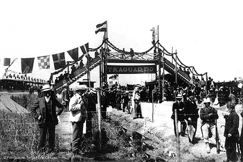 Eco Targa Florio - Targa Florio 1906 Rettilineo Buonfornello Arrivo width=