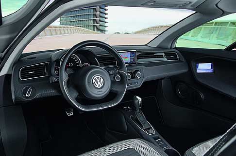 Volkswagen - Volkswagen XL1 interni vettura width=