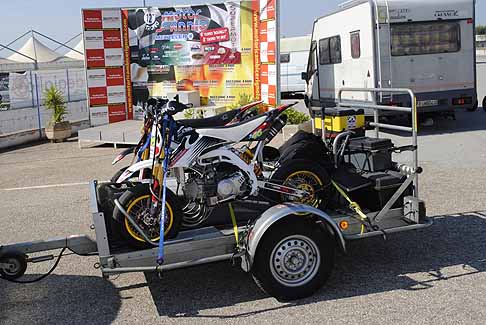 Preparativi Donne e Motori 2011 - Arrivo delle Moto nell´autodromo width=