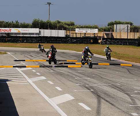 Moto - Moto nel circuito di Binetto width=