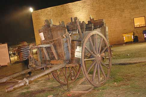 Ferragosto - Carro da Traino con attrezzatura per la vendemmia width=