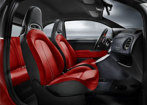 Abarth - Punta sull’originalità lo stand dello Scorpione, che nell’imminente Motor Show di Bologna promette effetti scenografici nell’area dedicata. width=