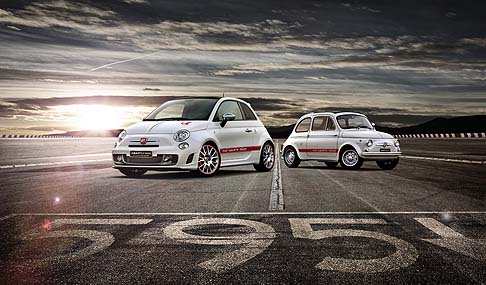 Abarth - Il marchio dello Scorpione si appresta a sfilare al Salone di Francoforte con due vetture esclusive: un esemplare storico della 595 presentata nel 1963 e una Abarth 595 50° Anniversario, limited edition ispirata al modello del passato. width=