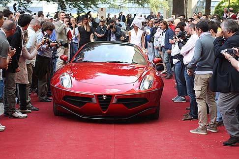 Alfa Romeo - La struttura portante di Alfa Romeo Disco Volante by Touring è rappresentata dall'autotelaio dell'Alfa Romeo 8C Competizione, scelto per la sua ossatura rigida e leggera. width=
