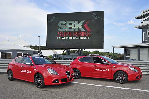 Alfa Romeo - Il prolungamento del contratto per ulteriori tre anni è stato ufficializzato in occasione dell’ultima gara dell’’ENI FIM SBK Superbike World Championship 2013, che si è svolta sul circuito di Jerez (Spagna).  width=