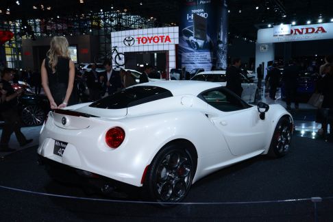 Alfa Romeo - Alfa Romeo 4C, la sportiva esposta al New York Auto Show 2014 width=