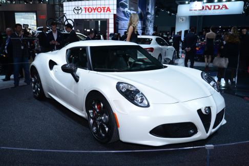 Alfa Romeo - Alfa Romeo 4C il primo lancio negli USA sarà in versione limitata width=