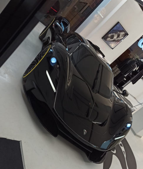Ares Design - Il design della carrozzeria nasce dal Centro Stile di Ares, dall’impiego delle analisi CFD per raggiungere il livello ottimale di stabilità e performance 