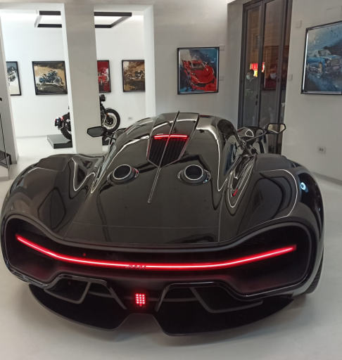 Ares Design - Il cuore di questa sportiva è rappresentato dal propulsore V8 aspirato, posizionato centralmente