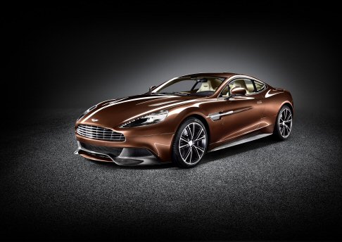 Aston Martin  - Nuova interpretazione del lusso per l’atelier britannico di Gaydon Aston Martin, che celebra il suo centenario con la nuova Vanquish, nota anche col nome in codice di Project 310.  width=