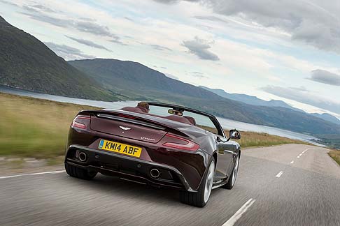 Aston Martin - Per la prima volta su Vanquish e Rapide Sé disponibile la vernice speciale Diavalo Red, in precedenza riservato esclusivamente alla versione V12 Zagato.  width=