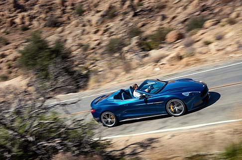 Aston Martin - Aston Martin presenta la nuova Vanquish Volante, una splendida e lussuosa auto sportiva in grado di regalare una guida emozionate.  width=