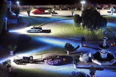 Auto storiche - Atmosfere suggestive all´evento Uniques Special Ones a Firenze con auto storiche width=