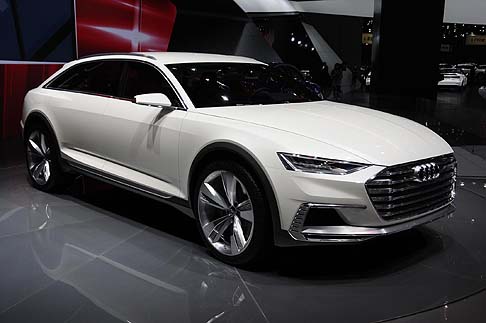 Audi - La concept Audi Prologue Avant appare come un’auto elegante e sportiva allo stesso tempo.  width=