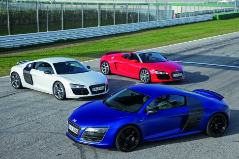 Audi - In tutte le varianti di R8 i carichi sugli assi gravano per il 43% sull’avantreno e per il 57% sul retrotreno. width=