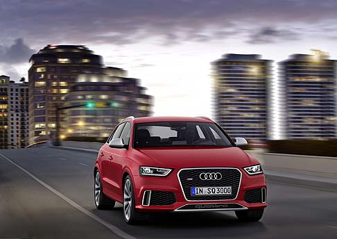 Audi - Versatilità e prestazioni elevate saranno i tratti distintivi della vettura, in grado di accelerare da 0 a 100 km/h in 5,5 secondi, mentre la velocità massima, limitata elettronicamente, è pari a 250 km/h. width=